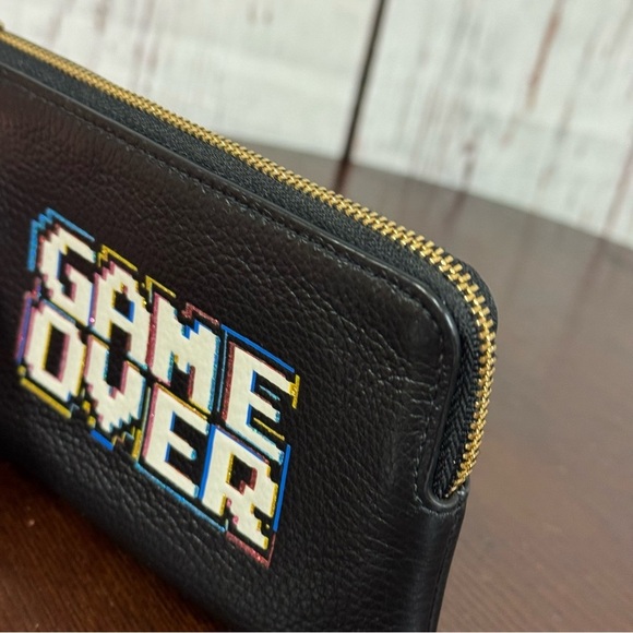 Coach “Pac-Man” “Game Over” limited edition Black Leather Wristlet - Picture 3 of 8